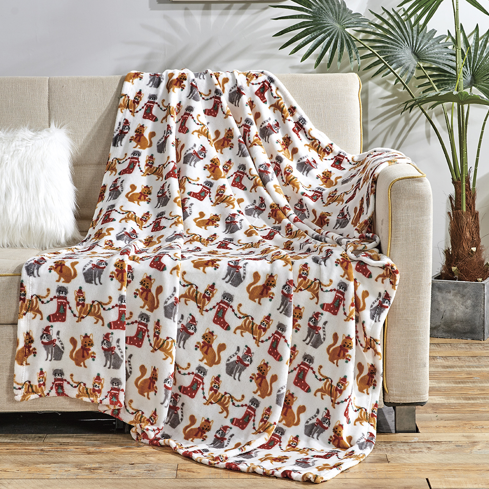 Chăn sofa nỉ cuộn in hình hoạt hình